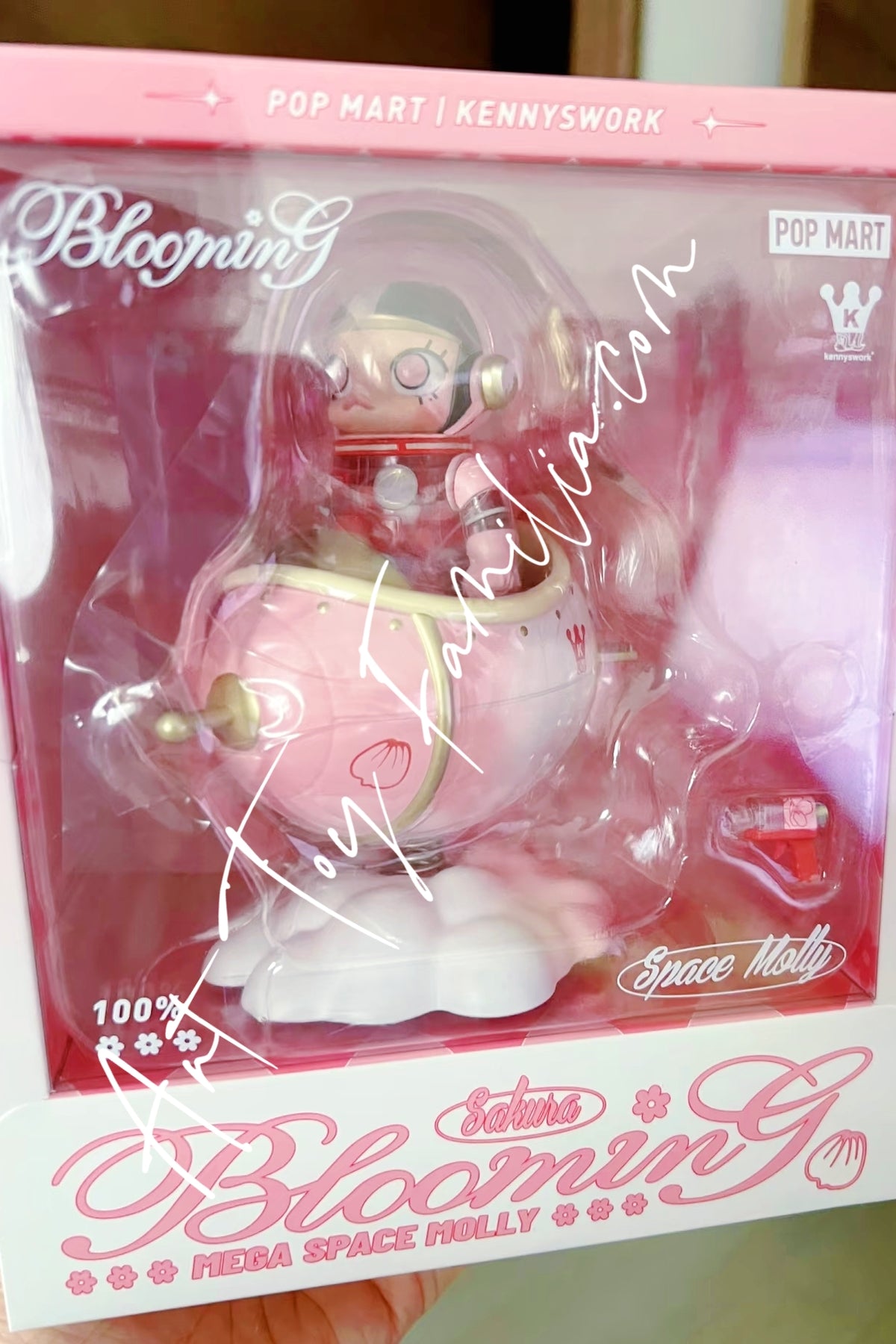 Popmart_MEGA_Space_Molly_100_B