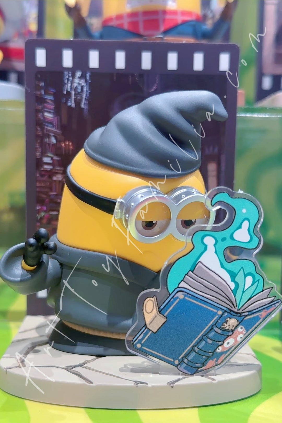 Popmart Minions and Monsters Series Wizard Ed