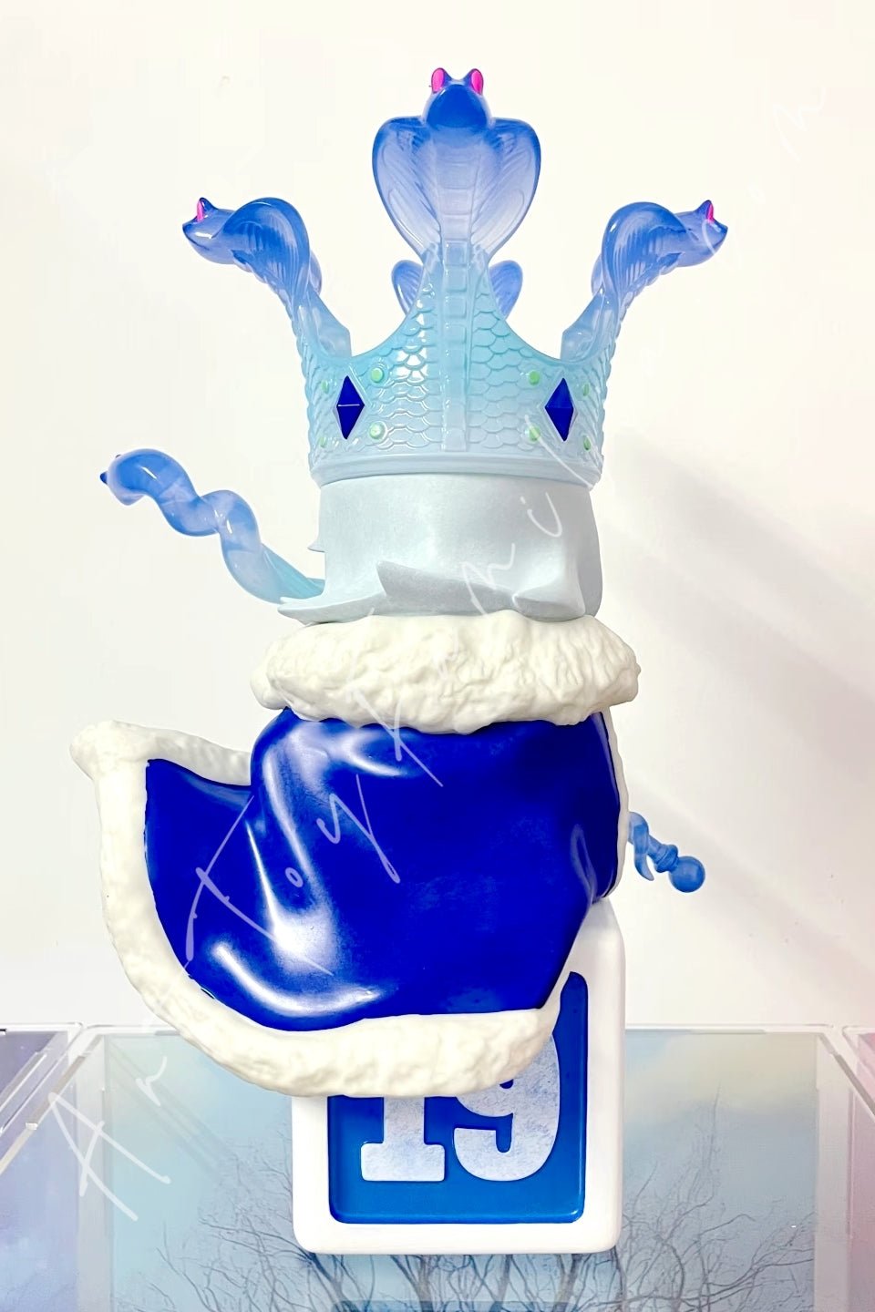 Molly 19th Anniversary Statue Silver Lining – Art Toy Familia