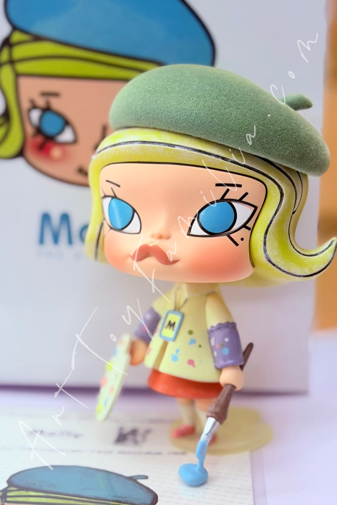 POP MART - Molly 20th Anniversary Series Molly The Painter “She is from 2006” - 元年小画家复刻 - 她来自2006 Time Machine Ver. - 时光机版