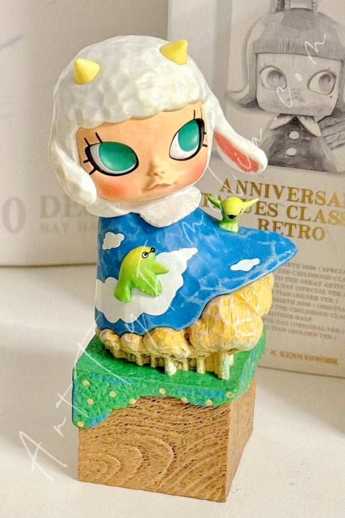 MOLLY Anniversary Statues Classical Retro 2 Series Figures | POP
