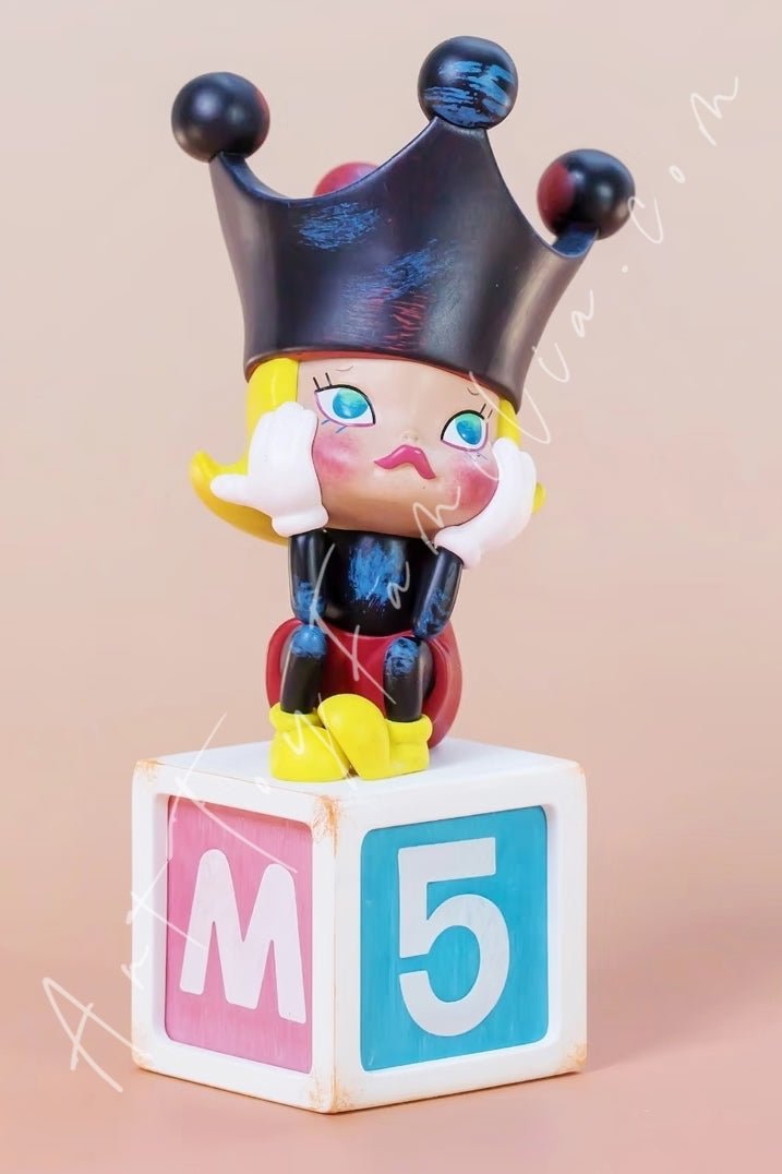 MOLLY Anniversary Statues Classical Retro 2 Series Figures | POP