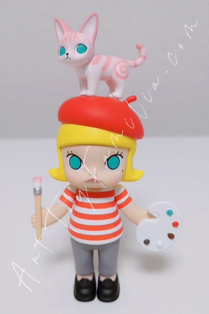 POP MART - Molly Auction Series Molly PiPi Red