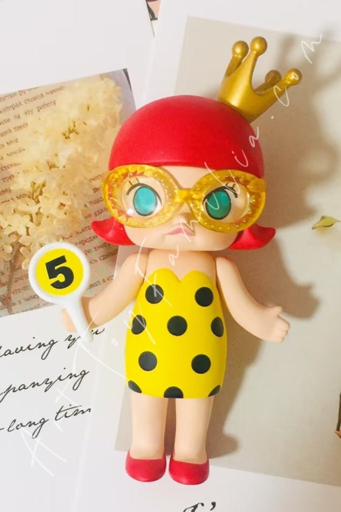POP MART - Molly Auction Series Molly S No.5 Yellow