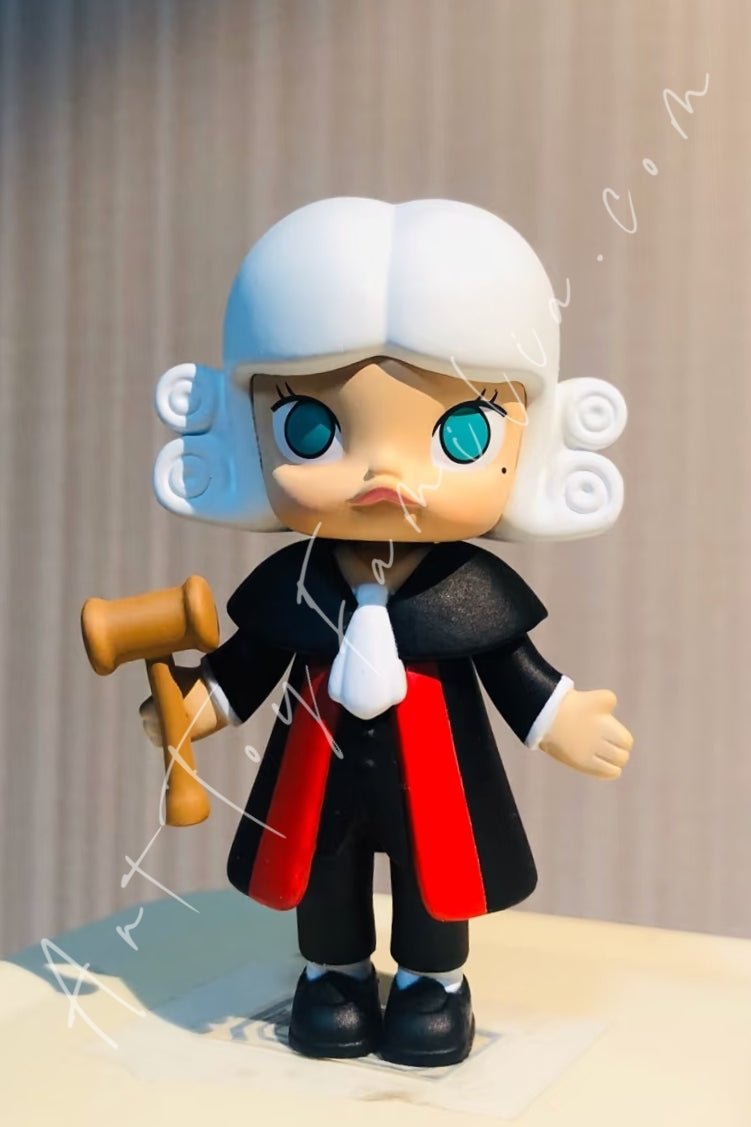 POP MART - Molly Career Series 2 Judge(Secret)