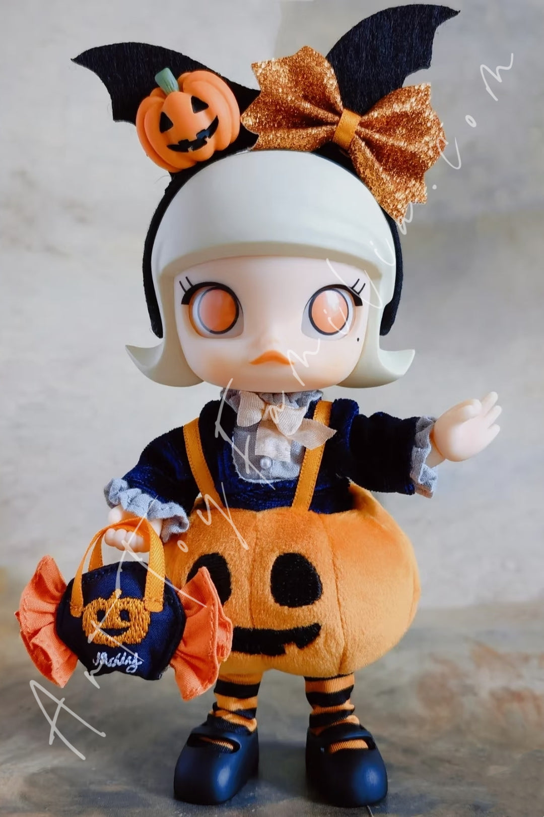 Popmart Molly Halloween Little Devil Action Figure