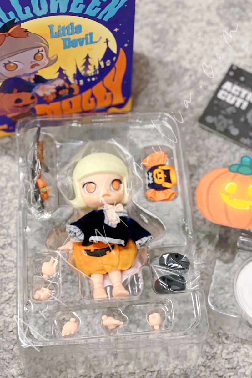 Popmart Molly Halloween Little Devil Action Figure