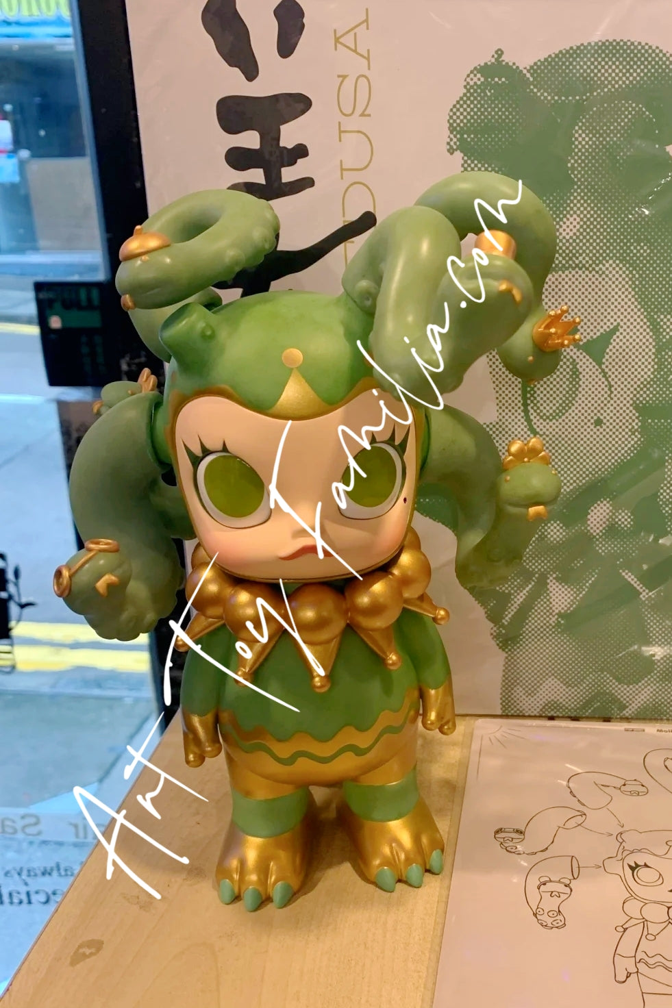 Popmart Molly Medusa