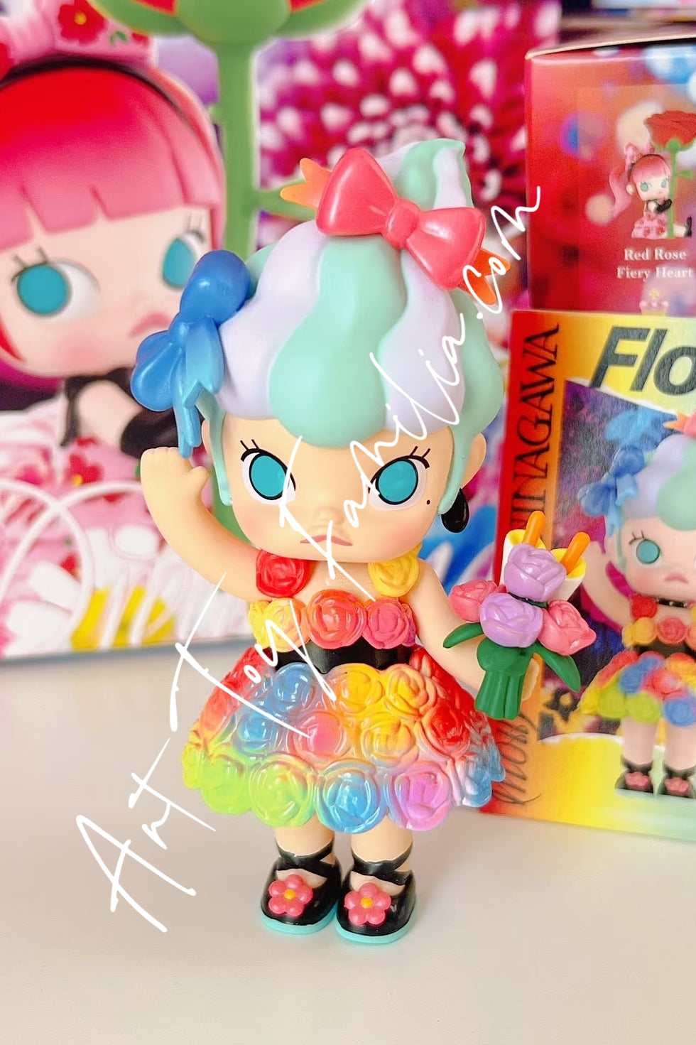 Popmart Molly × Mika Ninagawa Flower Dreaming Series Late Bloomer