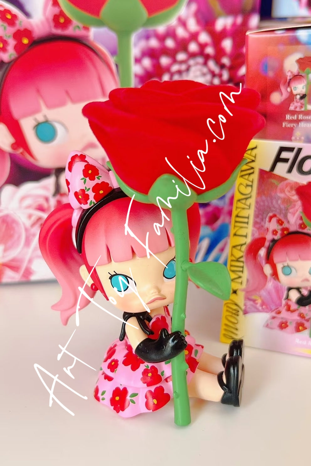 Popmart Molly × Mika Ninagawa Flower Dreaming Series Red Rose Fiery Heart