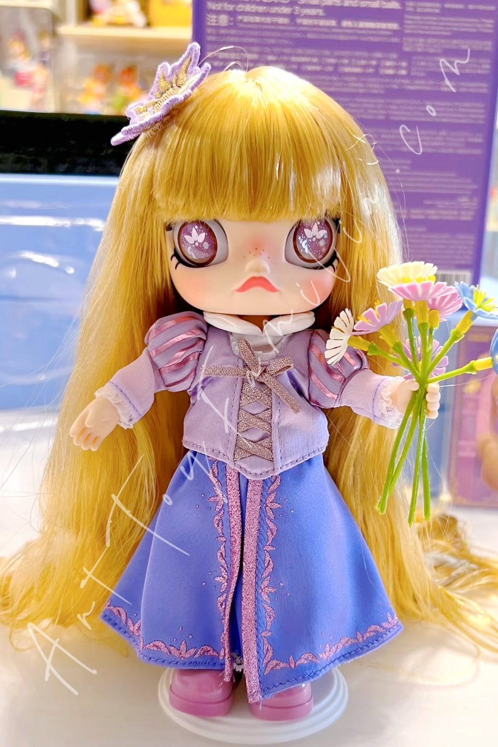 Popmart Molly Rapunzel 1/8 Action Figure