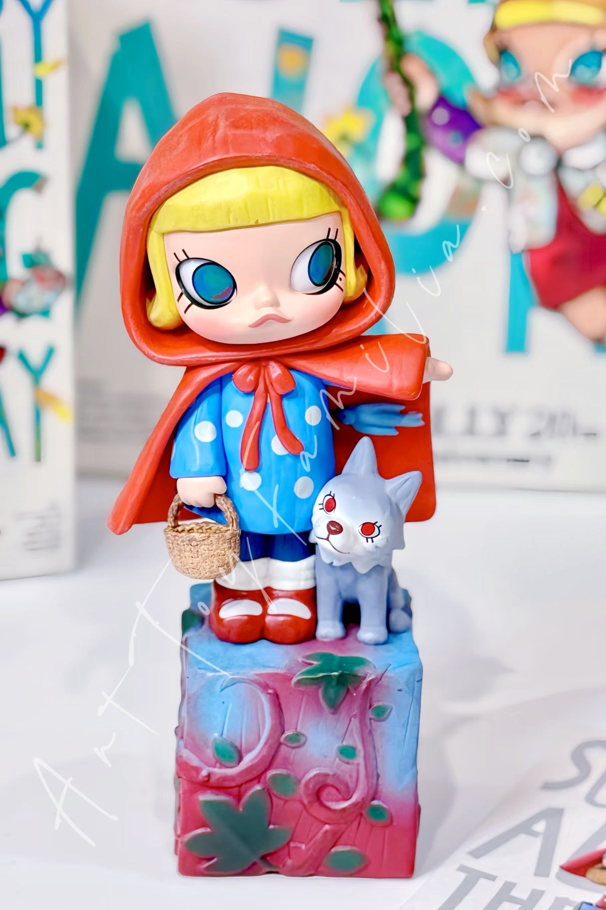 Molly Scenery Along The Way 20th Anniversary Series – Art Toy Familia