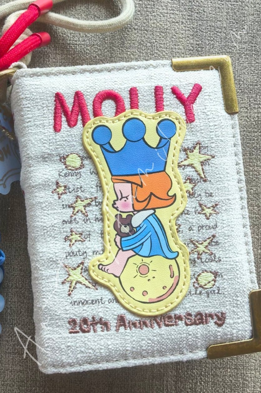 Popmart Molly Scenery Along The Way 20th Anniversary Series Mini Memory Album Bag Cuddle You to Sleep