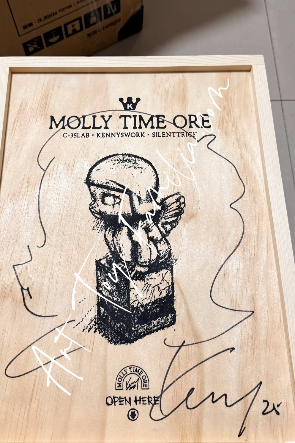 Popmart Molly Time Ore