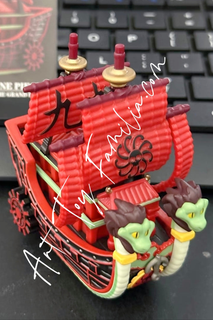 Popmart One Piece The Grand Line Series Vehicles Perfume Yuda