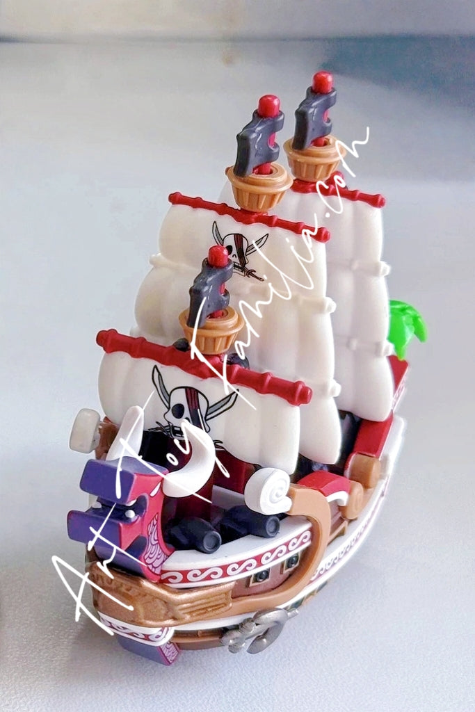 Popmart One Piece The Grand Line Series Vehicles Red Foree