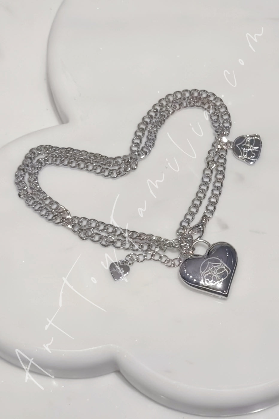 Popmart POPOP Jewelry Crybaby Crying For Love Series Heart Necklace