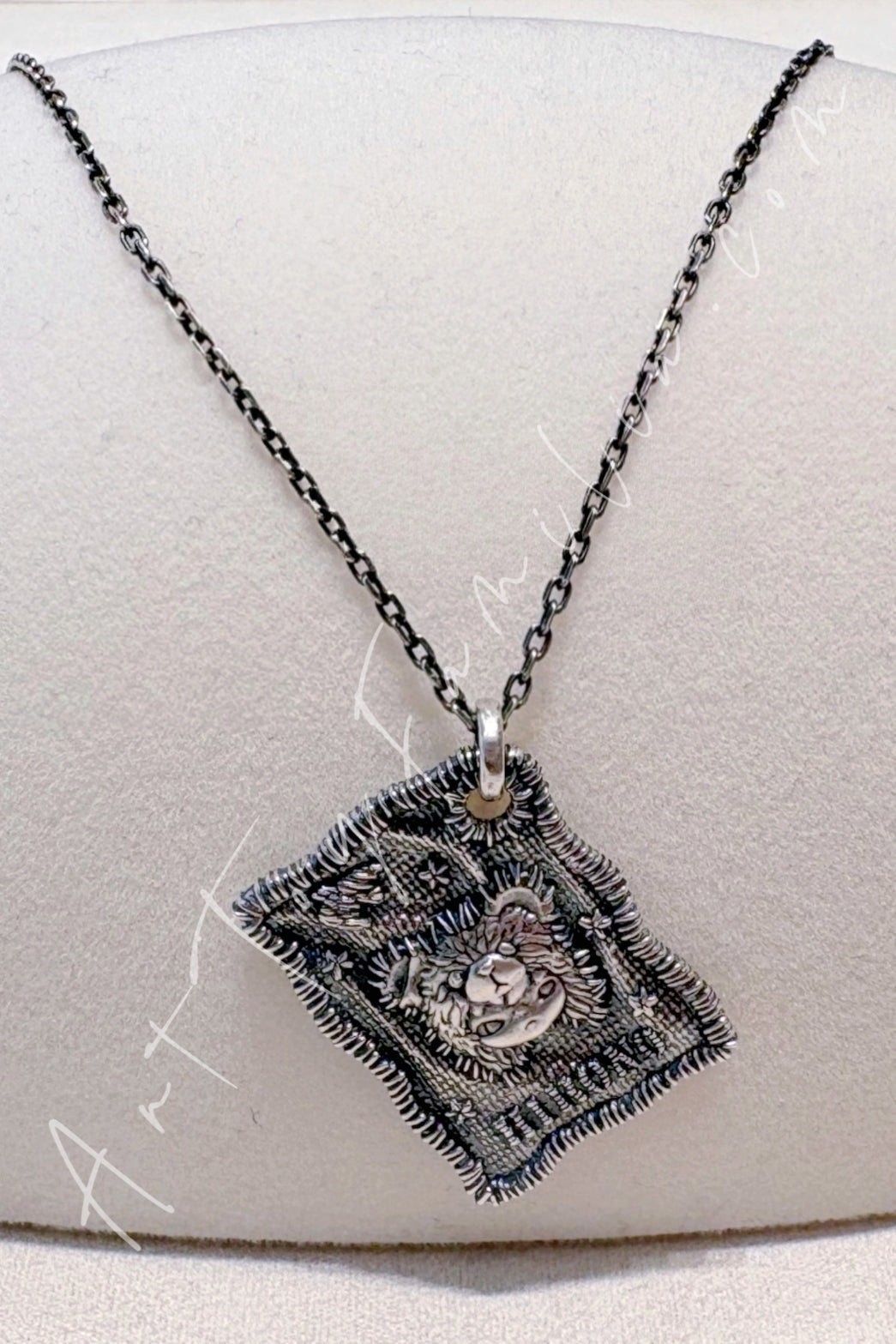 Popmart POPOP Jewelry Hirono Fight For Joy Series Totem Necklace