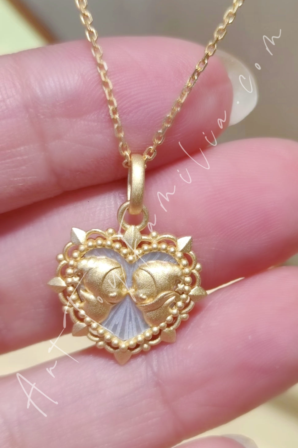 Popmart POPOP Jewelry Twinkle Twinkle The Magic Of Love Series Kiss Necklace