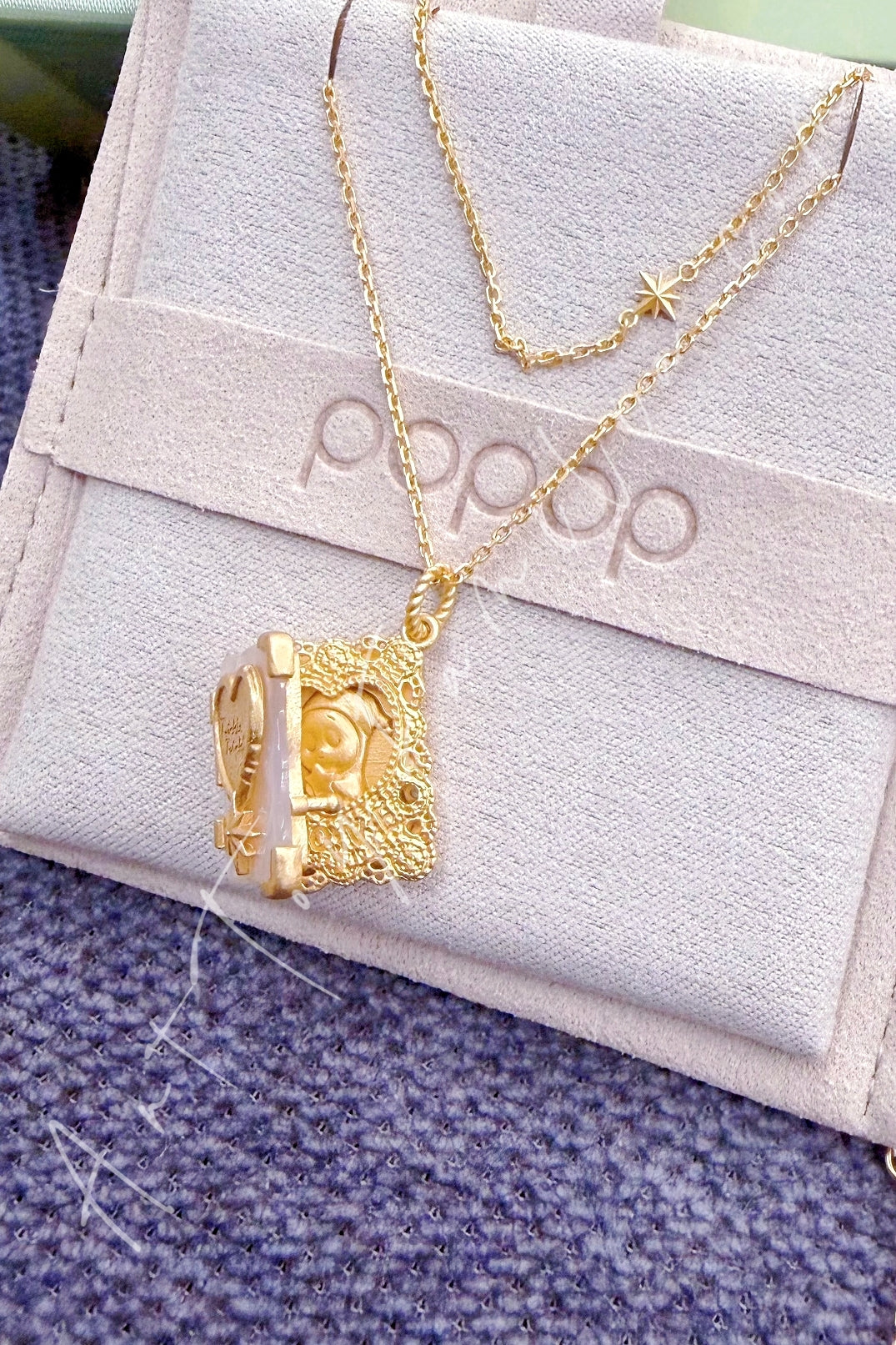 Popmart POPOP Jewelry Twinkle Twinkle The Magic Of Love Series Magic Book Necklace