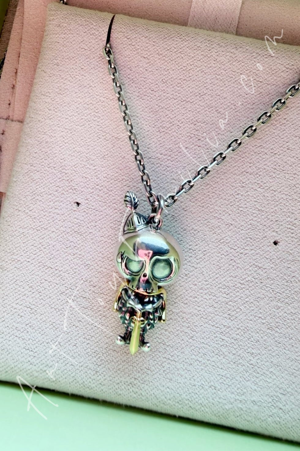 POP MART - POPOP The Monsters Labubu In The Name Of Love Series Tycoco Necklace