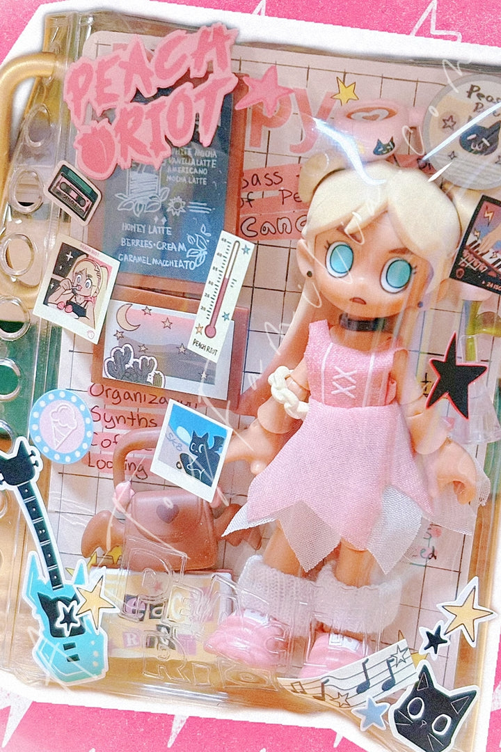 Popmart Peach Riot Carry the Music Series Block Pendant Poppy Chill Weekend (Secret)