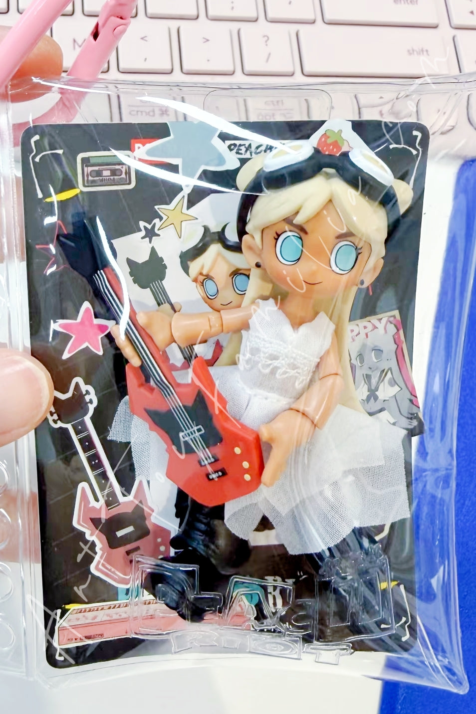 Peach Riot Carry the Music Series Block Pendant – Art Toy Familia
