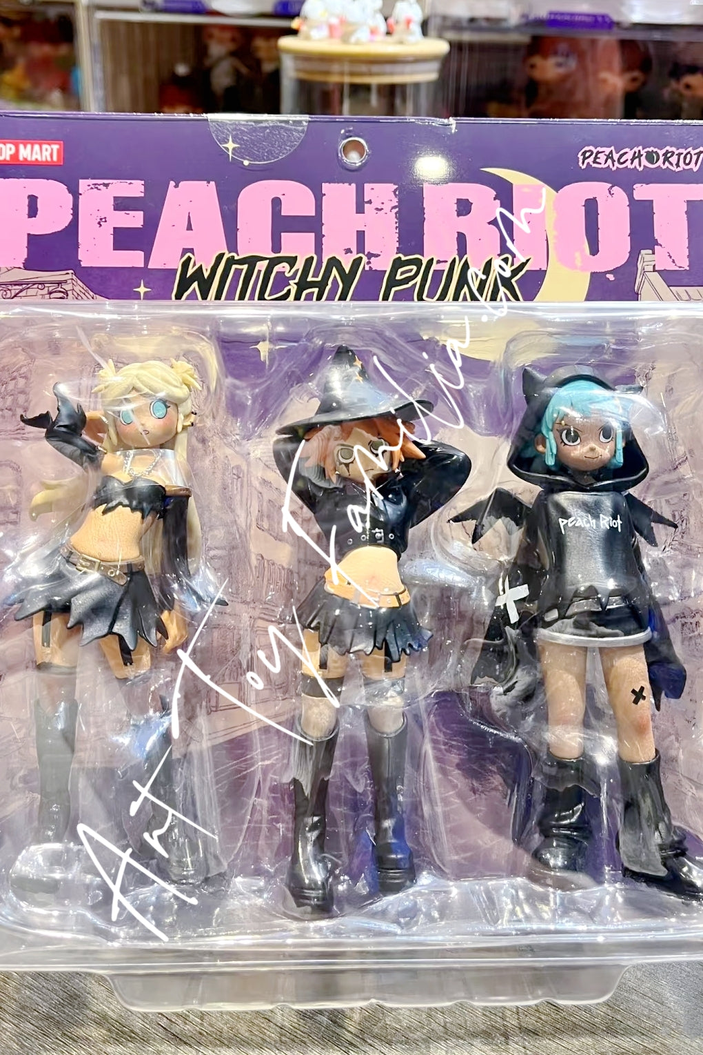 Peach Riot Witchy Punk Figurine - 判桃魔女解药吊卡 – Art Toy