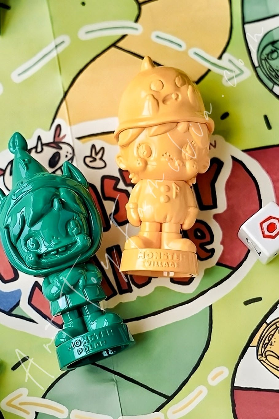 POP MART - Polar Monster Village Series Hob&Pip(Yellow&Green)