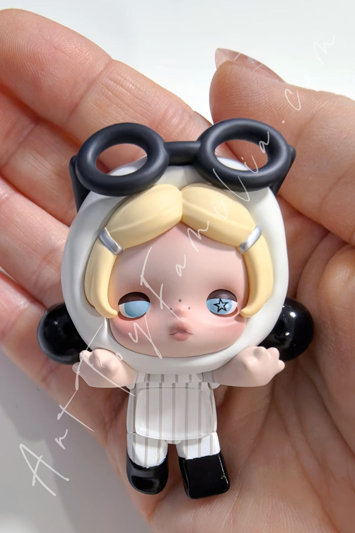 Popmart Pop Attach θ Skullpanda Off Mode Series No Adulting