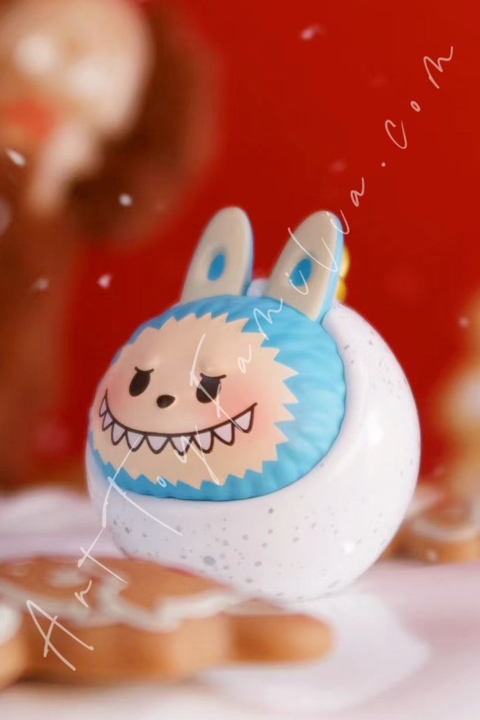 Popmart Pop Bean Christmas Balls Series Labubu