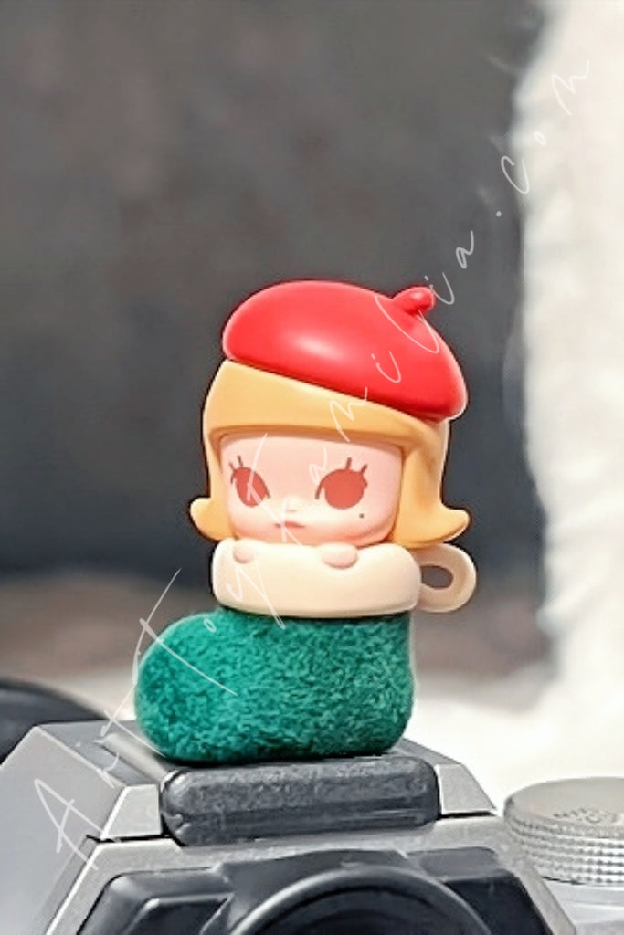 Popmart Pop Bean Christmas Sock Series Molly