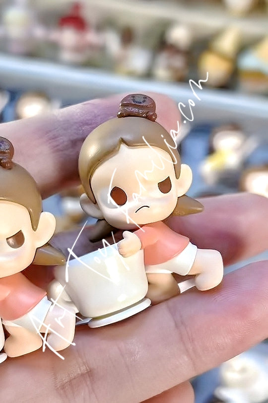 Popmart Pop Bean Coffee Factory Series Doll Zsiga