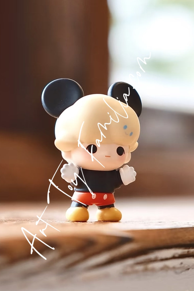 Popmart Pop Bean Dimoo World × Disney Classic Series Mickey Mouse