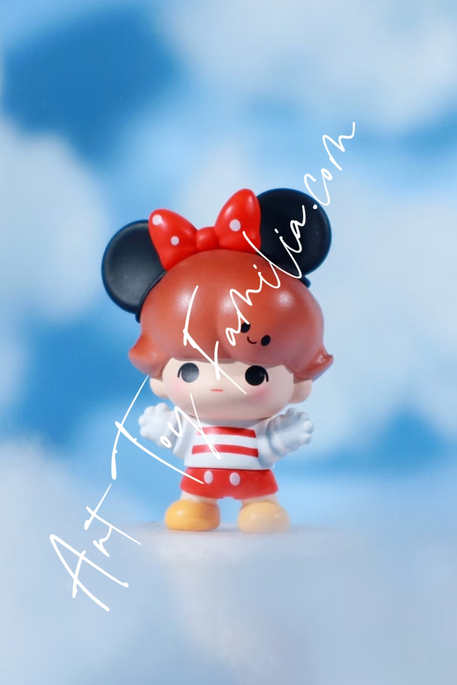 Popmart Pop Bean Dimoo World × Disney Classic Series Minnie Mouse