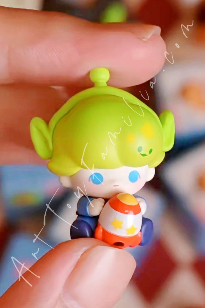 Popmart Pop Bean Dimoo World × PIXAR Series Dimoo As Alien