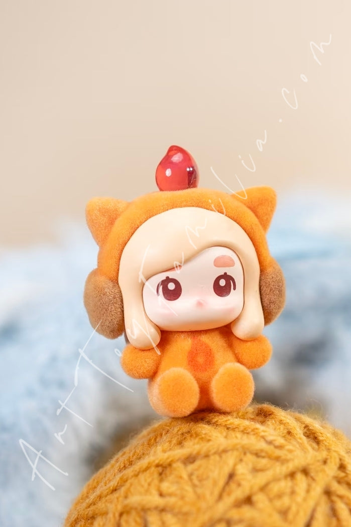 Popmart Pop Bean Fluffy & Cozy Series Chaka Cozy Fox