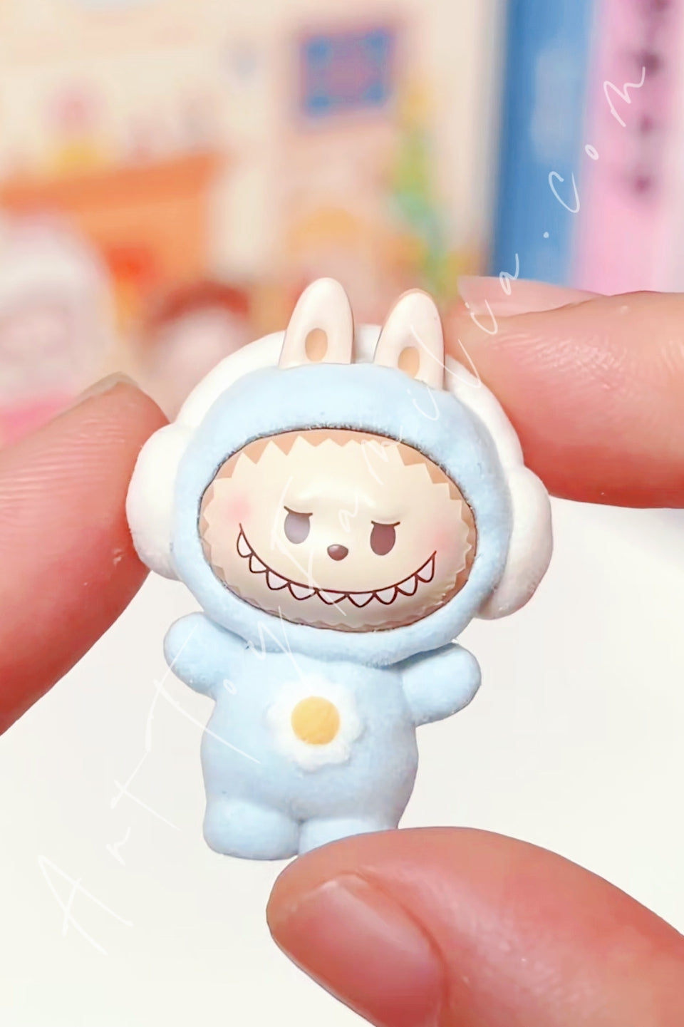 Popmart Pop Bean Fluffy & Cozy Series Labubu Toasty Snow Baby(Secret)