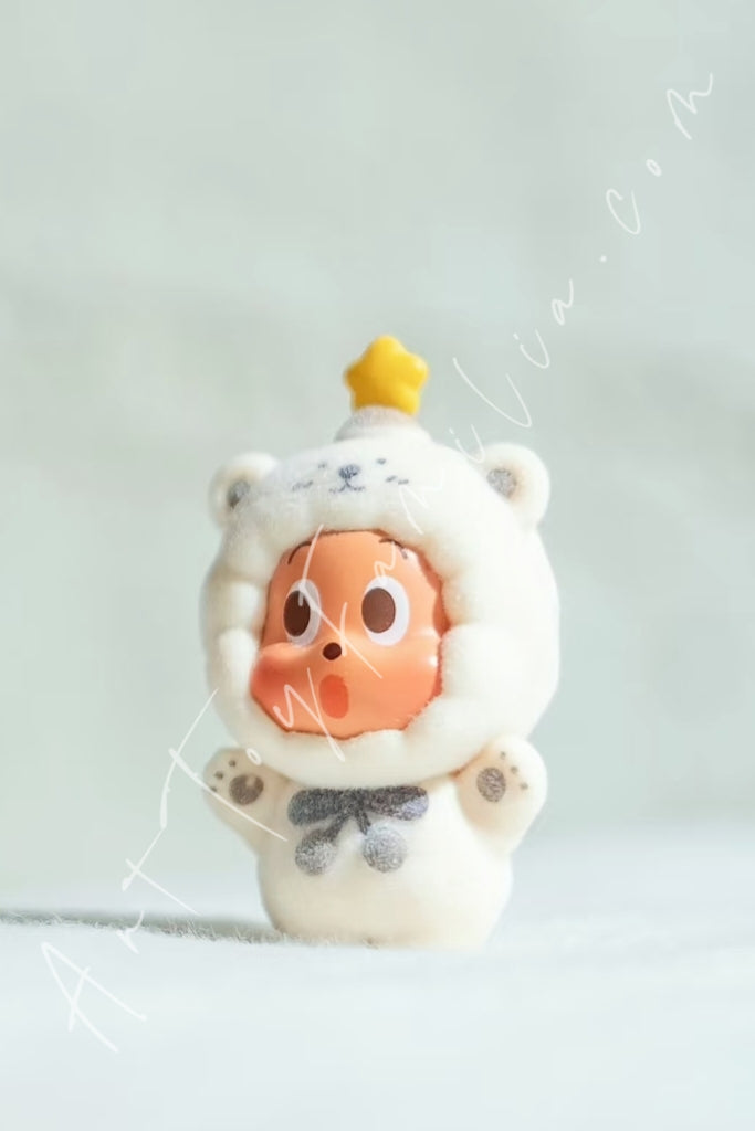 Popmart Pop Bean Fluffy & Cozy Series Twinkle Twinkle Cozy Polar Bear