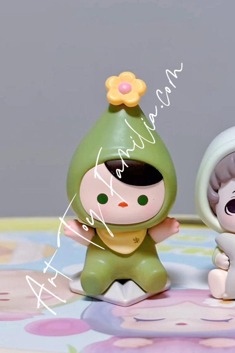Popmart Pop Bean Going Outing With Me Series Pucky