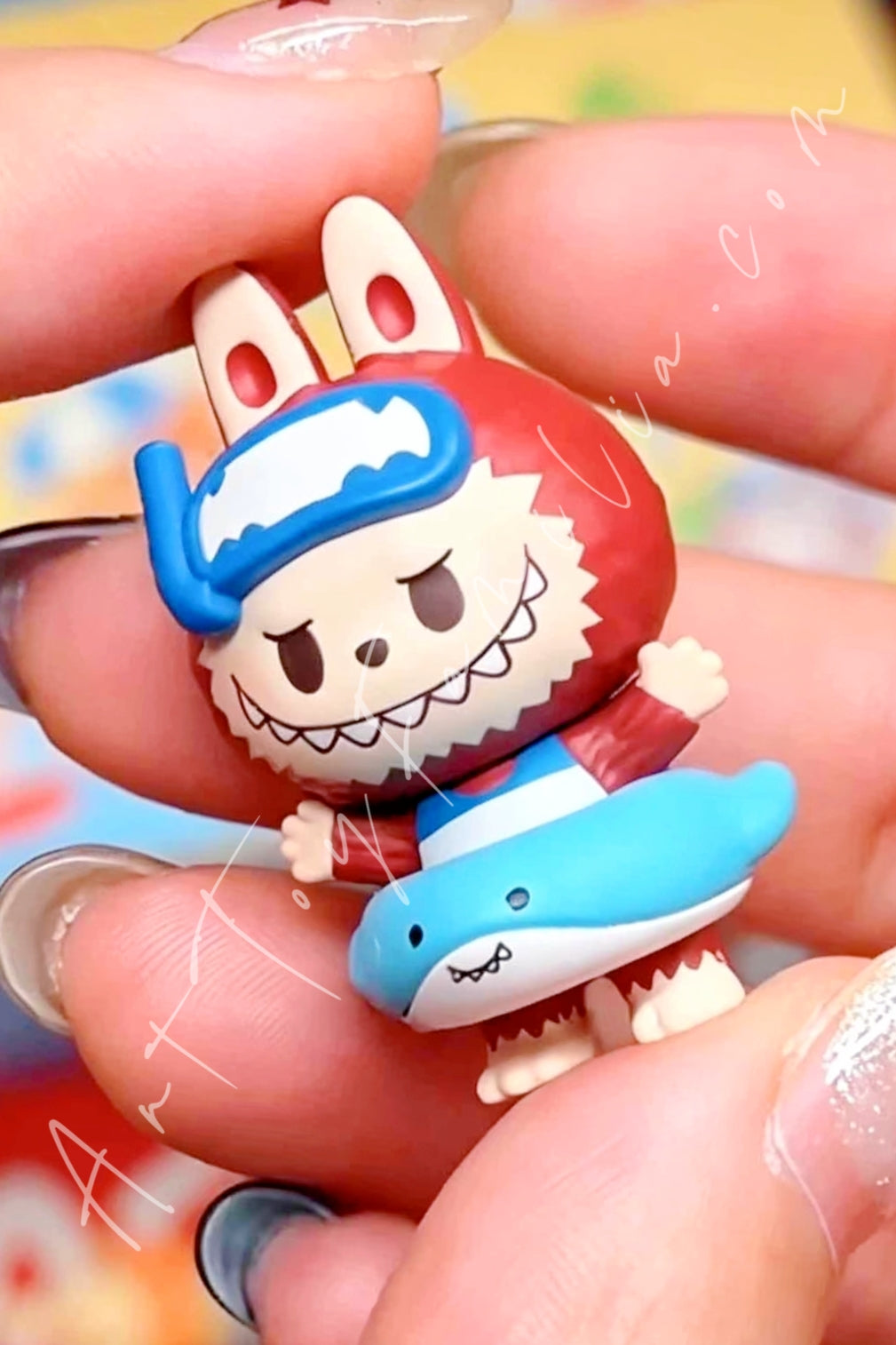 Popmart Pop Bean Island Vacation Series LABUBU Shark Dive