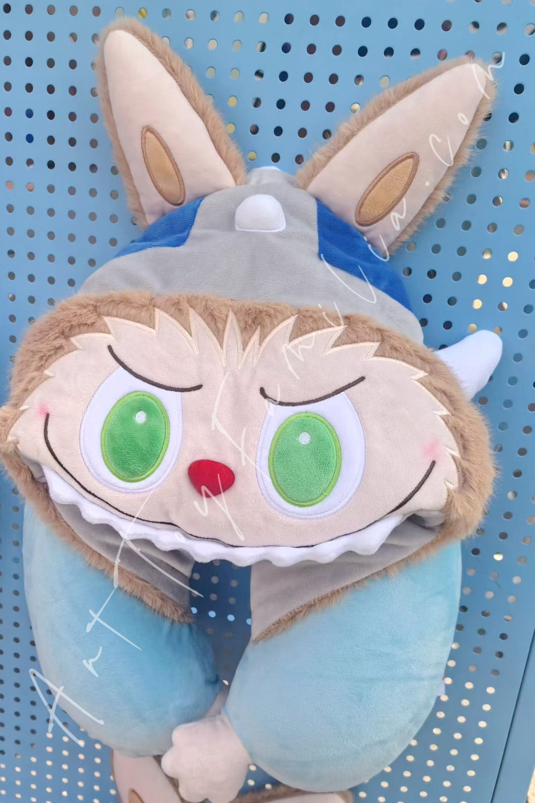 Popmart Pop Land Carnival Series Hooded Neck Pillow Labubu