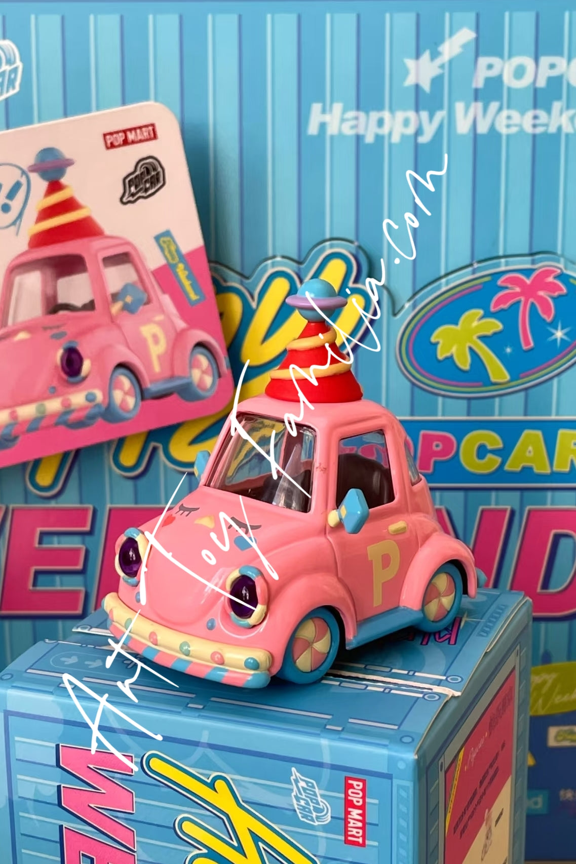 Popmart Popcar Happy Weekend Series Pucky