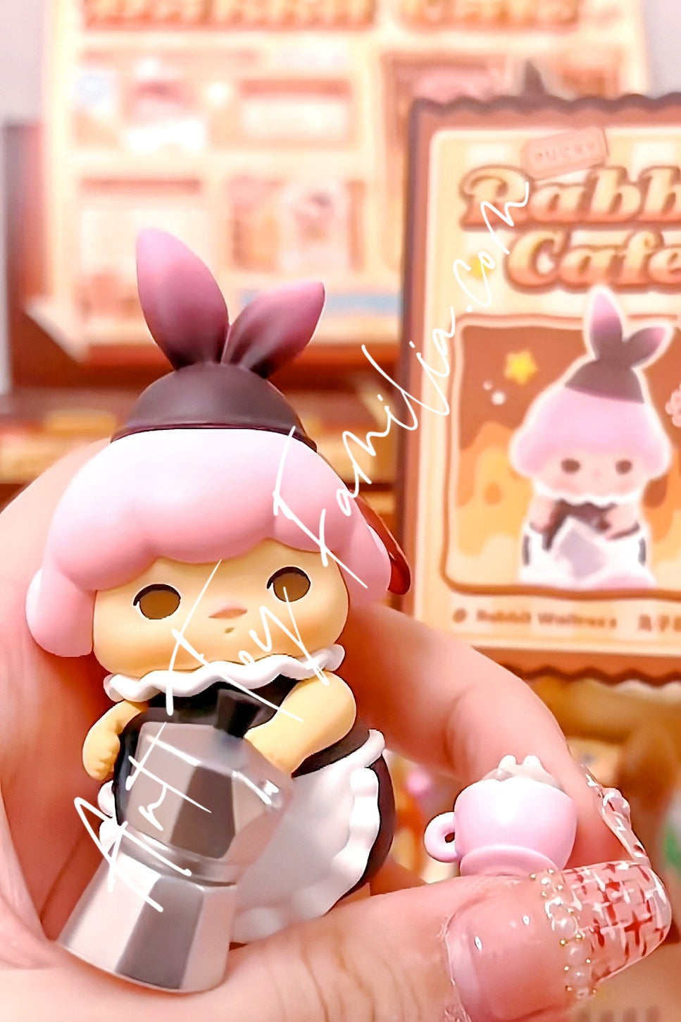 Popmart Pucky Rabbit Cafe Series Rabbit Waitress