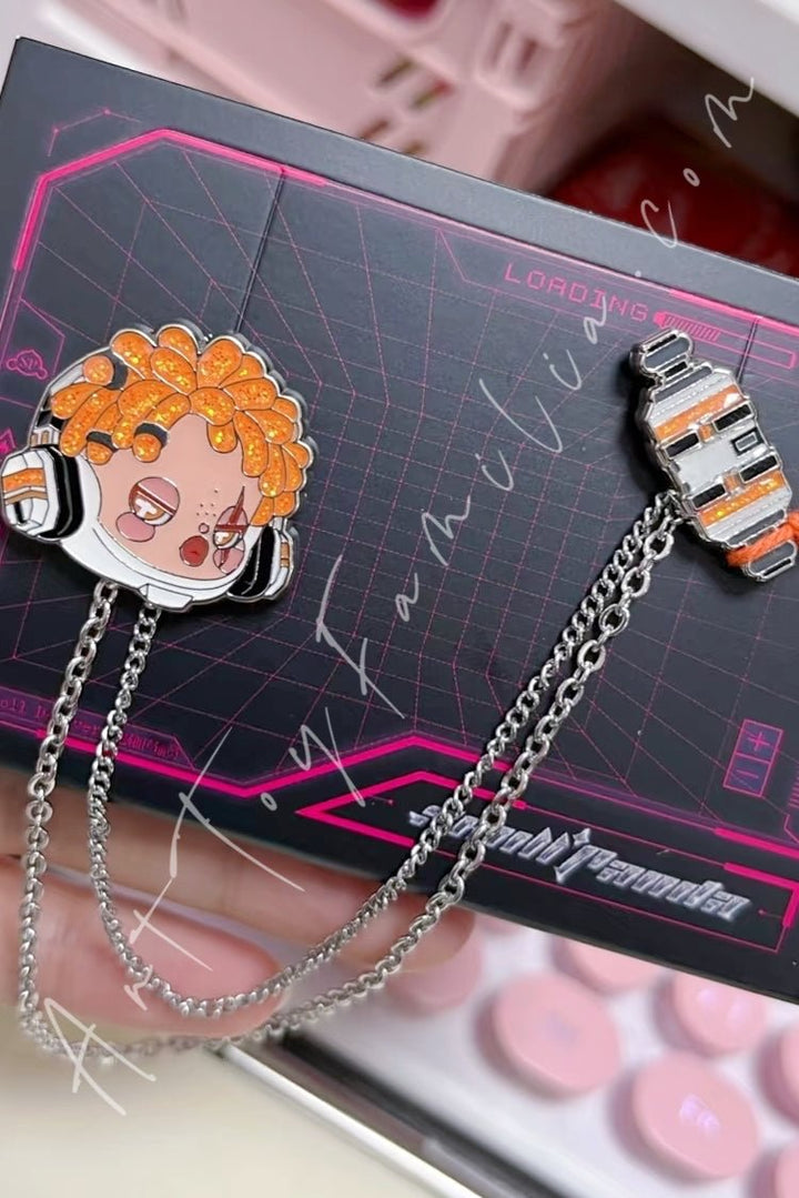 POP MART - Skullpanda City Of Night Series Badge - 夜之城系列徽章 Scroll Delivery - 卷轴传输员