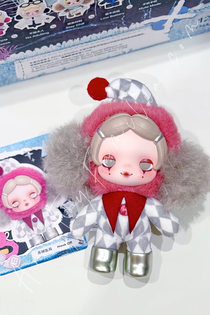 Popmart θ Skullpanda Off Mode Series Plush Doll Pendant Mask Off
