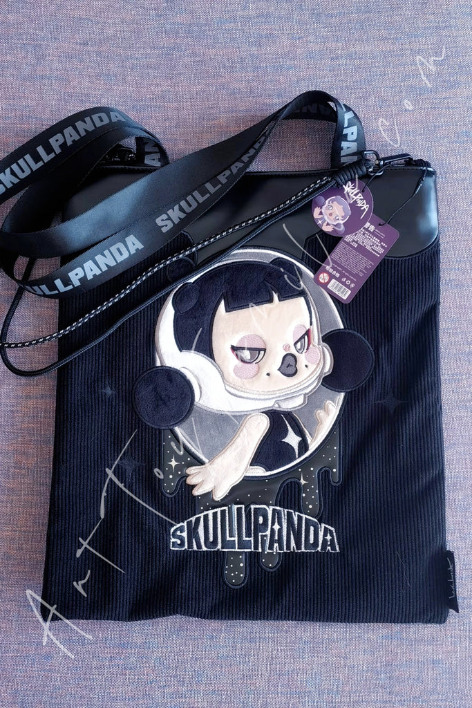 POP MART Skullpanda Pop Land Corduroy Shoulder Bag – Art Toy Familia
