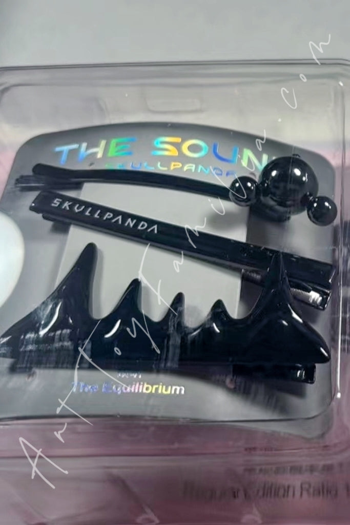 Popmart Skullpanda The Sound Series Hairpin Combination The Equilibrium(Secret)