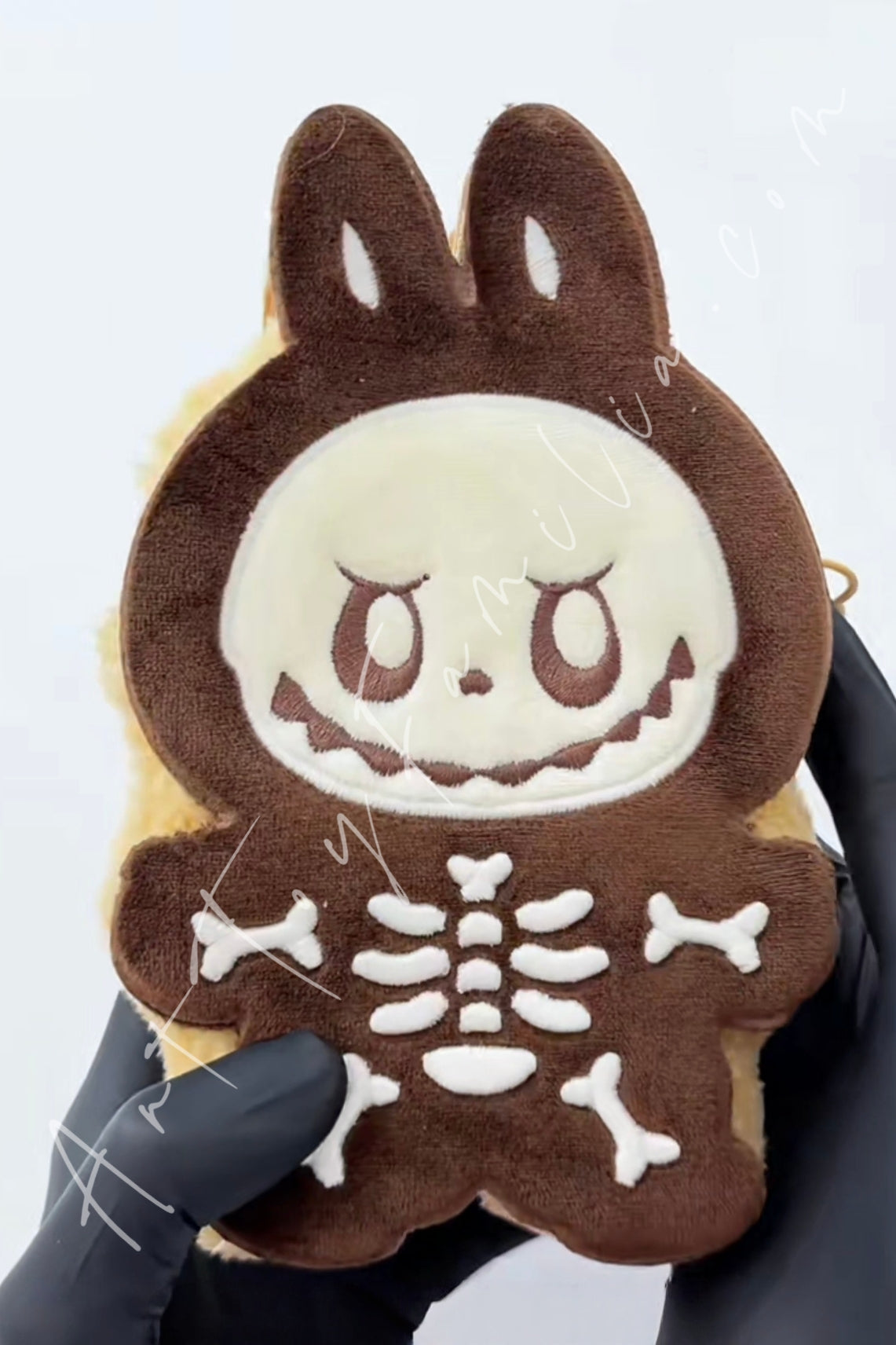 Spooky Bakehouse Series Labubu Cookie Mini Bag | POP MART – Art