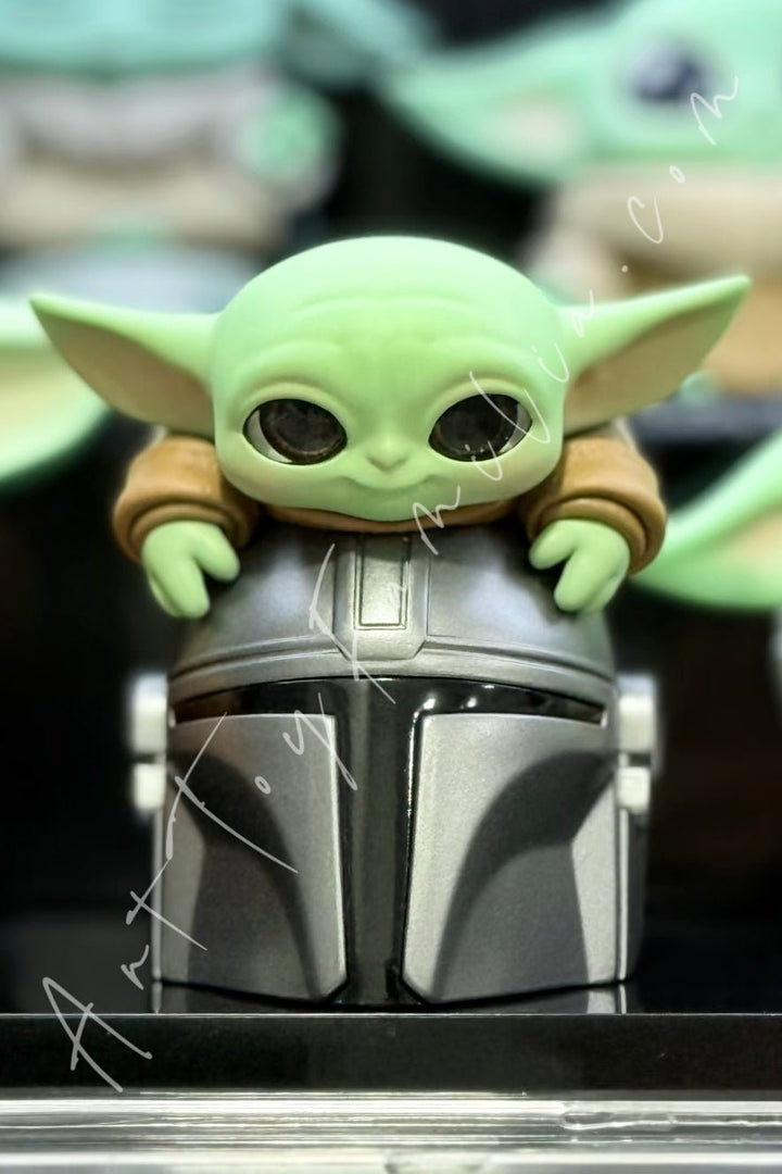 POP MART - Star Wars Grogu Tiny But Mighty Series Din Djarin's Helmet(Secret)